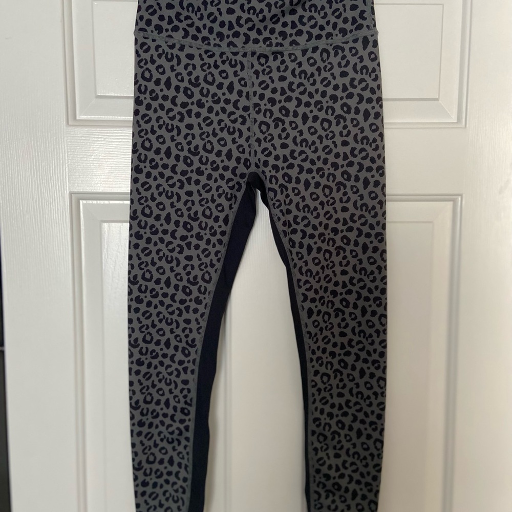 Allfenix Cheetah Print Leggings